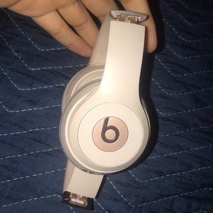 Beats Headphones Aux